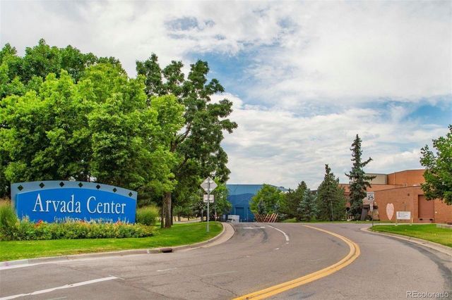 8406 W 52nd Avenue, Arvada, CO 80002