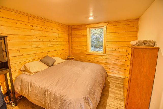 1614 SNOWBASIN ROAD, Fairbanks, AK 99709