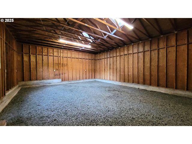 34336 STEWART HILLS Ln, Cottage Grove, OR 97424