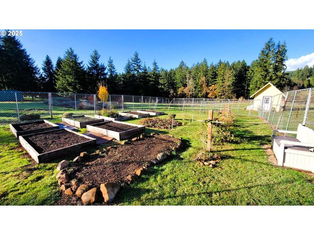 34336 STEWART HILLS Ln, Cottage Grove, OR 97424