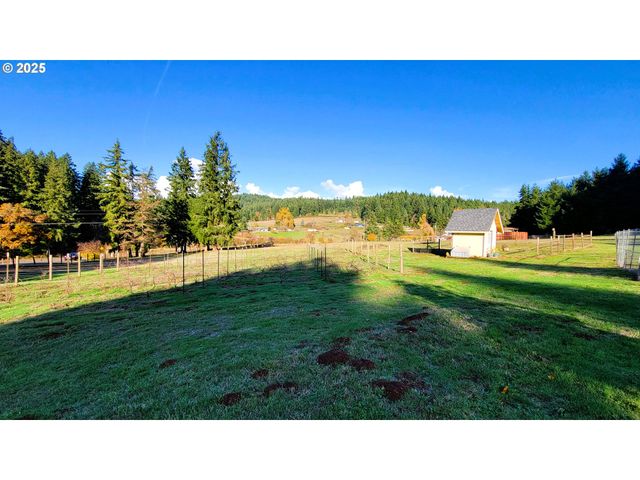 34336 STEWART HILLS Ln, Cottage Grove, OR 97424