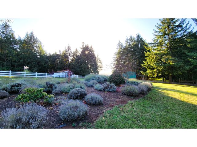 34336 STEWART HILLS Ln, Cottage Grove, OR 97424