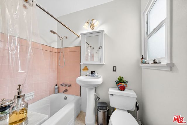10796 Galvin Street, Culver City, CA 90230