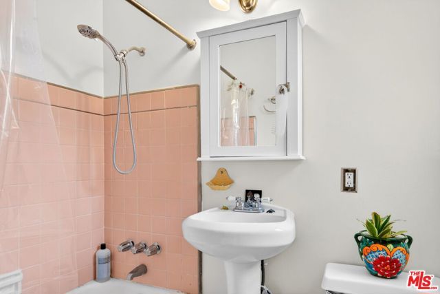 10796 Galvin Street, Culver City, CA 90230