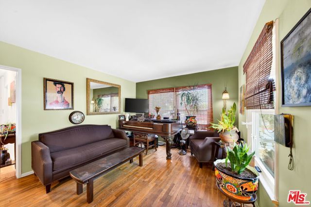 10796 Galvin Street, Culver City, CA 90230