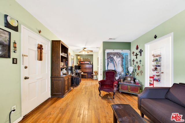 10796 Galvin Street, Culver City, CA 90230