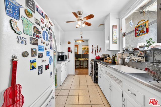 10796 Galvin Street, Culver City, CA 90230