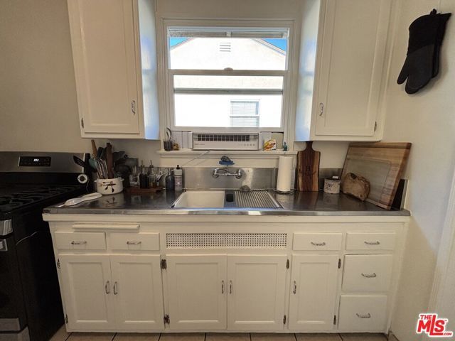 10796 Galvin Street, Culver City, CA 90230