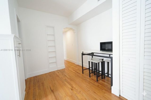 817 W 39th St 2, Miami Beach, FL 33140