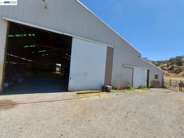 17101 Marsh Creek Rd, Clayton, CA 94517
