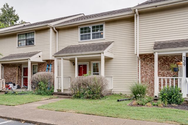 741 Longhunter Ct, Nashville, TN 37217