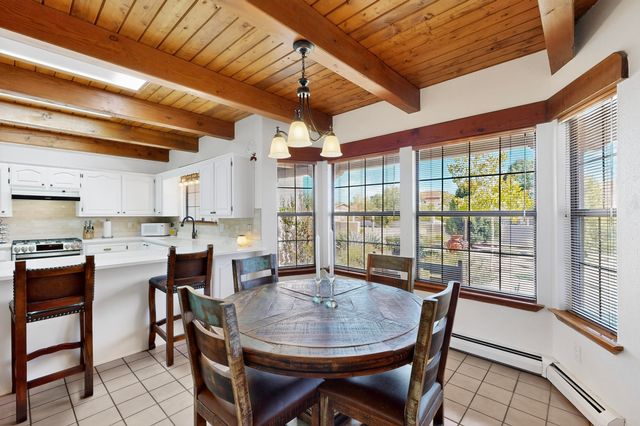 1425 Crestview Drive SW, Los Lunas, NM 87031