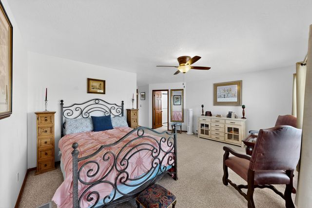 1425 Crestview Drive SW, Los Lunas, NM 87031