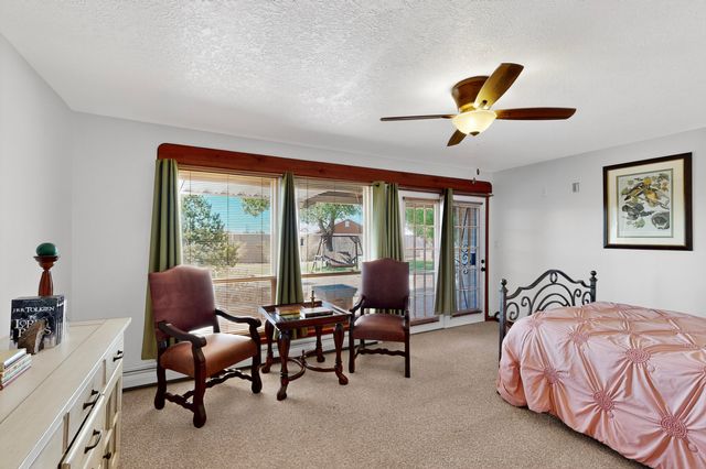 1425 Crestview Drive SW, Los Lunas, NM 87031