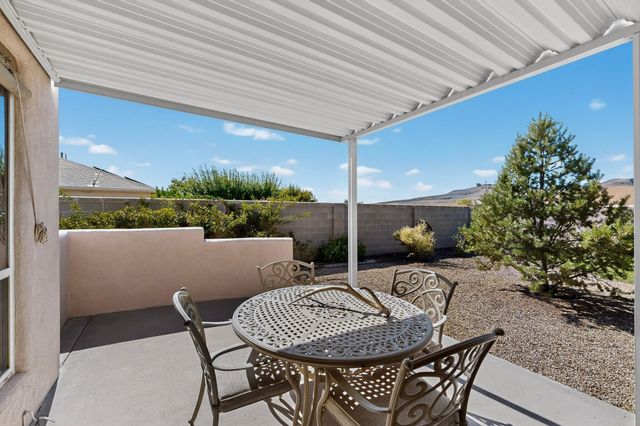 1425 Crestview Drive SW, Los Lunas, NM 87031