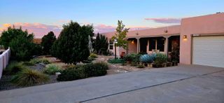 1425 Crestview Drive SW, Los Lunas, NM 87031