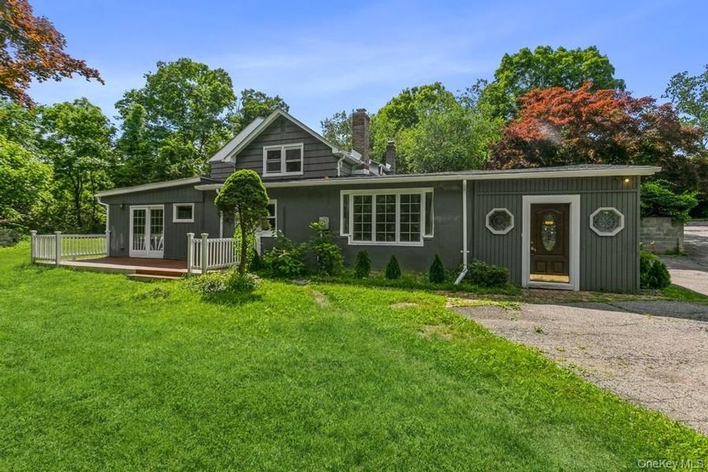 465 Kennicut Hill Road, Mahopac, NY 10541