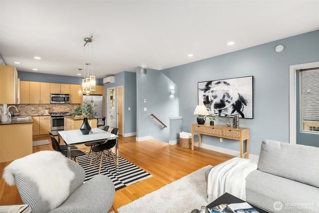 1550 NW 60th Street, Seattle, WA 98107