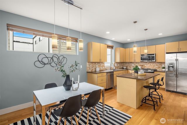 1550 NW 60th Street, Seattle, WA 98107