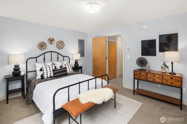 1550 NW 60th Street, Seattle, WA 98107