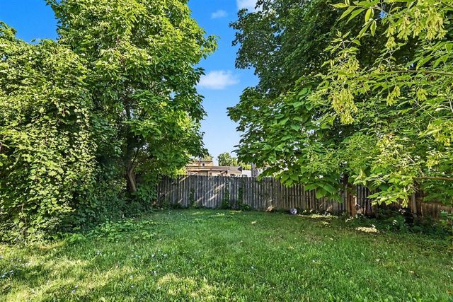 908 W Lapeer Street, Lansing, MI 48915