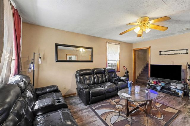 908 W Lapeer Street, Lansing, MI 48915