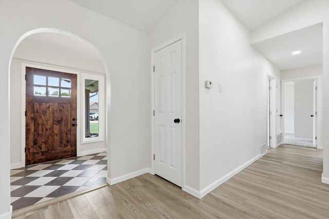 2804 Elk Grove Road, Carrollton, TX 75007
