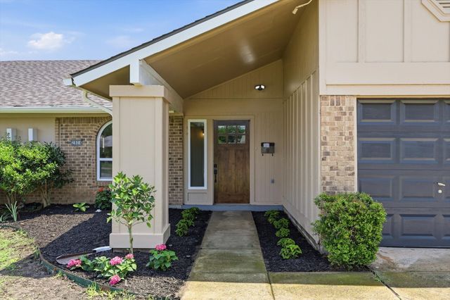 2804 Elk Grove Road, Carrollton, TX 75007
