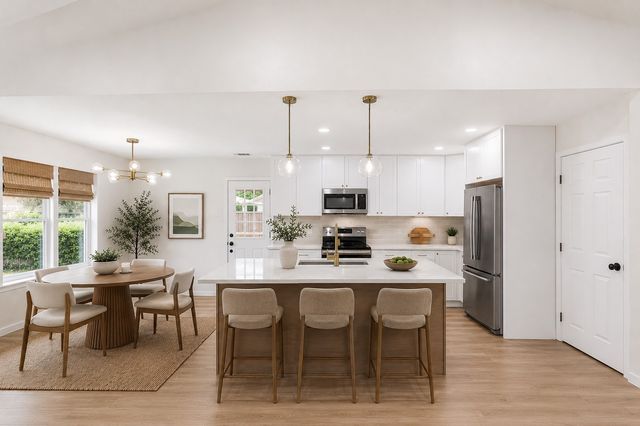 2804 Elk Grove Road, Carrollton, TX 75007