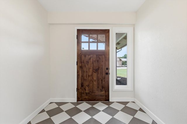 2804 Elk Grove Road, Carrollton, TX 75007