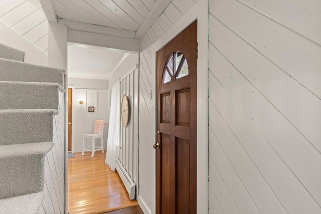 15 Myrtle St, Beverly, MA 01915