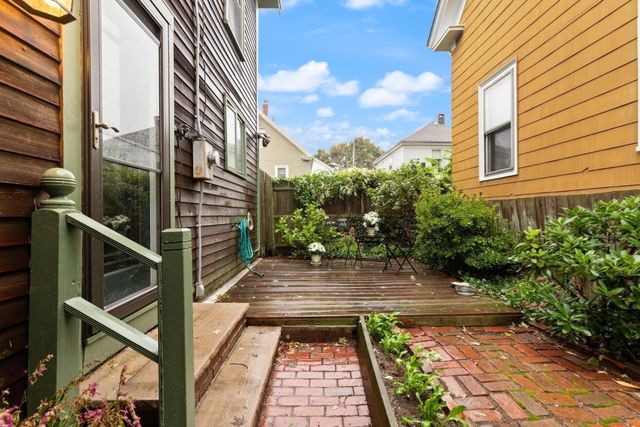 15 Myrtle St, Beverly, MA 01915