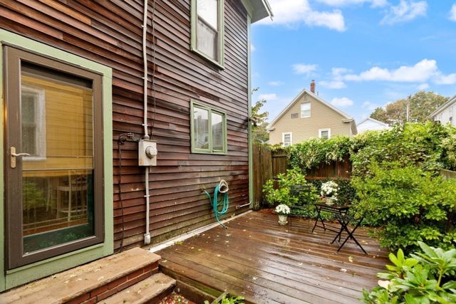 15 Myrtle St, Beverly, MA 01915
