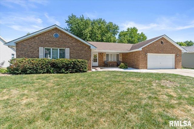 1808 Hunter Ridge Drive, Springfield, IL 62704