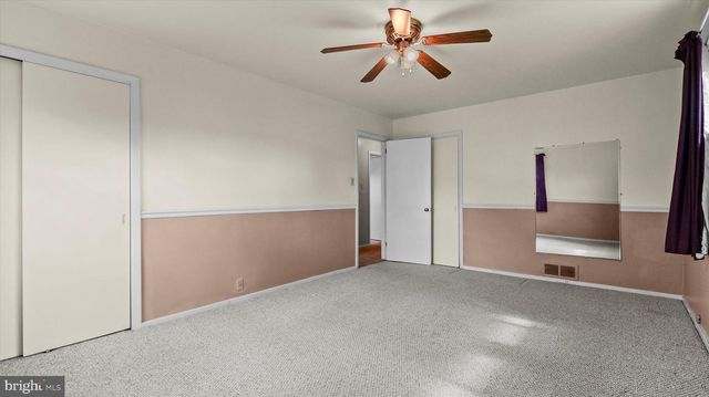 20 KENSINGTON DR, Camp Hill, PA 17011