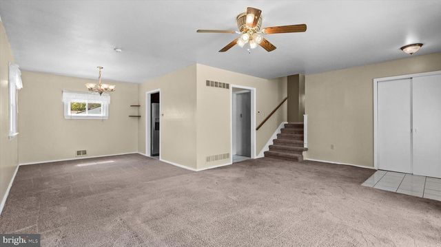 20 KENSINGTON DR, Camp Hill, PA 17011