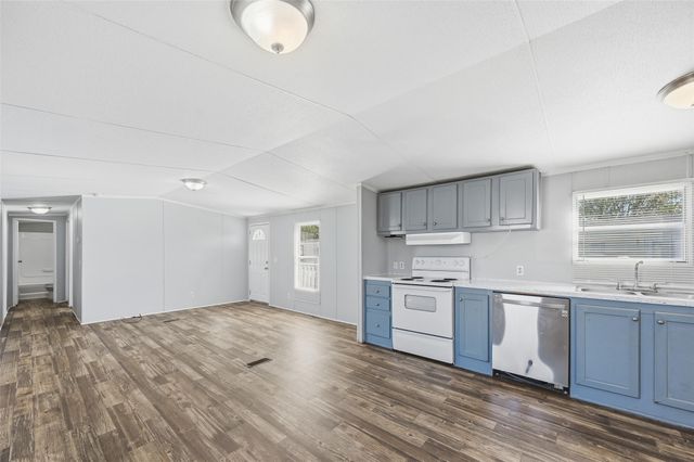 607 Keats Road, Wilmer, TX 75172