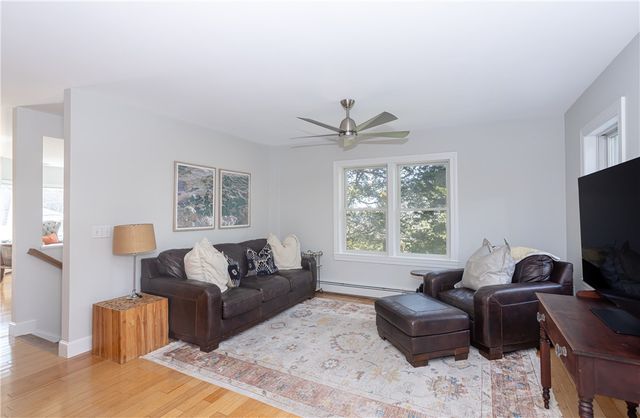 18 Lugger Street, Jamestown, RI 02835