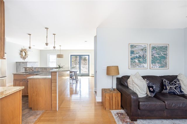 18 Lugger Street, Jamestown, RI 02835