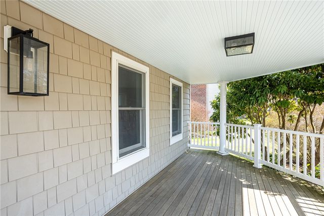 18 Lugger Street, Jamestown, RI 02835