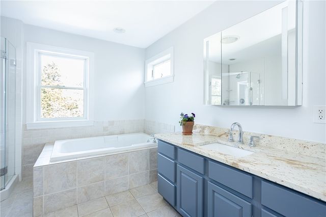 18 Lugger Street, Jamestown, RI 02835