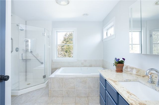 18 Lugger Street, Jamestown, RI 02835