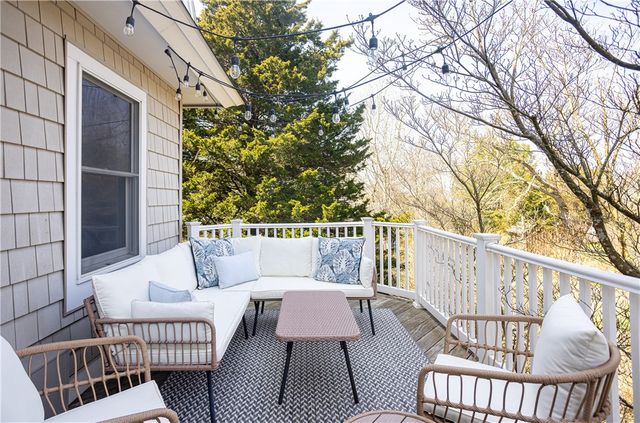 18 Lugger Street, Jamestown, RI 02835