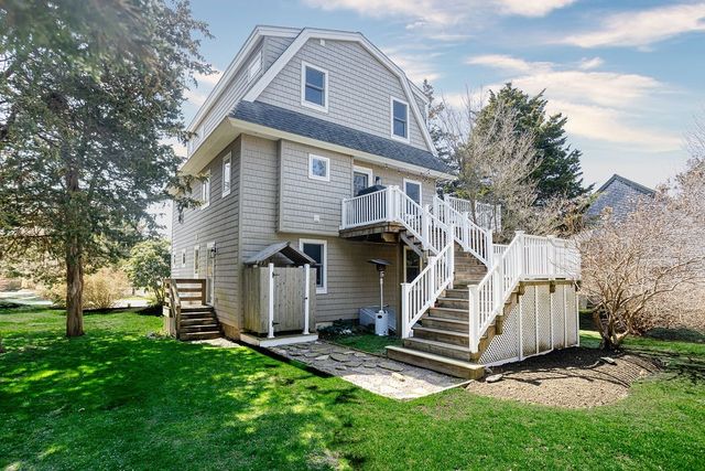 18 Lugger Street, Jamestown, RI 02835