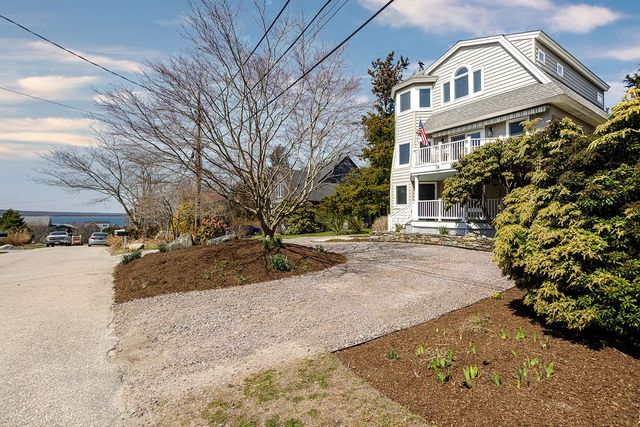 18 Lugger Street, Jamestown, RI 02835