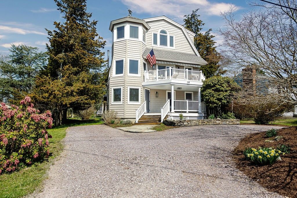 18 Lugger Street, Jamestown, RI 02835