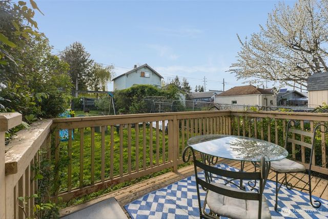 1222 S Sheridan Avenue, Tacoma, WA 98405