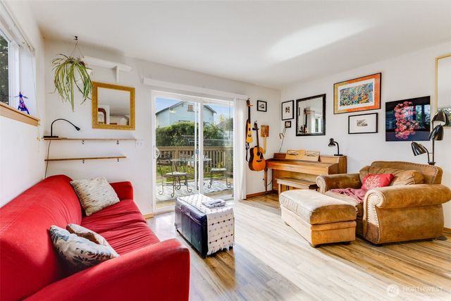 1222 S Sheridan Avenue, Tacoma, WA 98405