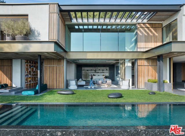 8741 St Ives Drive, Los Angeles, CA 90069