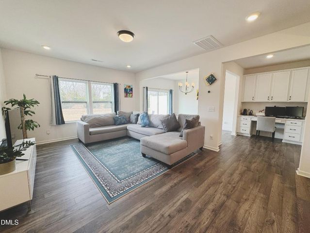 106 Periwinkle Place, Clayton, NC 27527